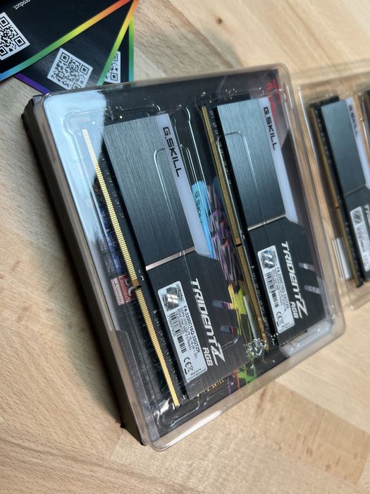Kit Ram Memorii G.SKILL Trident Z RGB 32GB 3200MHz – 4x8GB DDR4