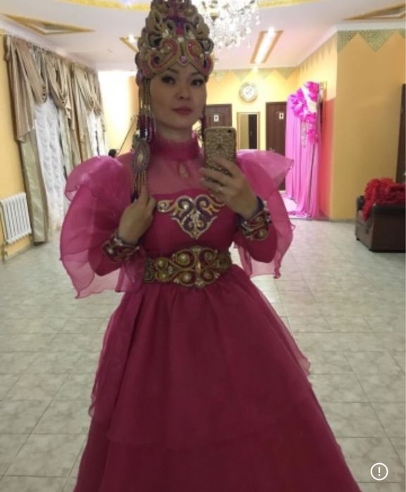 Әдемі көйлек сатылады