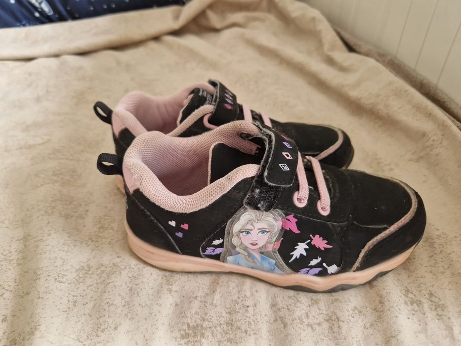 Adidasi Frozen 29 cu luminite functionale