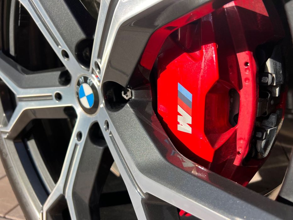 BMW X6 Msport Bmw Individual/ Sky L/ Iconic Glow/ Laser/ Sof Cl/ HUD&360/ TVA