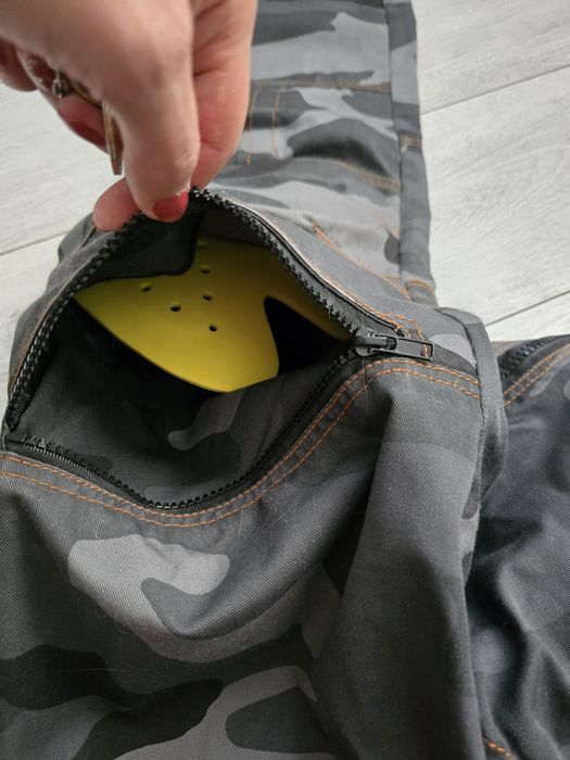 Pantaloni moto (damă)
