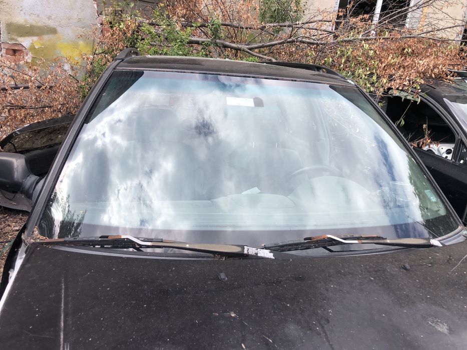 Челно стъкло за subaru forestar  99-2005субару форестър