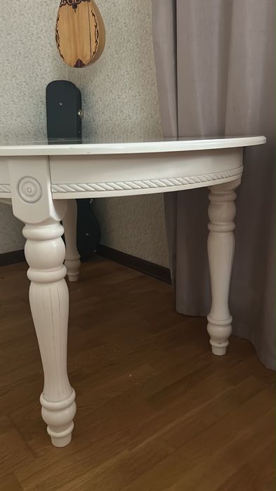 Продам стол деревянный
