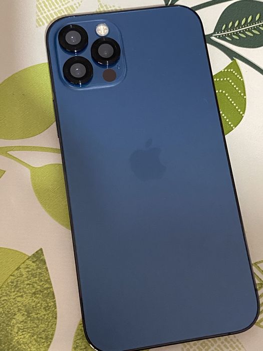 Iphone 12 pro ( синий ).