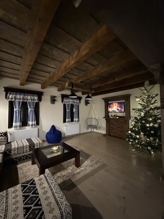 Cabana de inchiriat la poalele muntilor Piatra Craiului