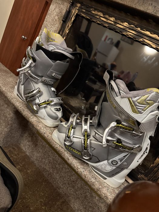 Ски обувки Lowa extreme