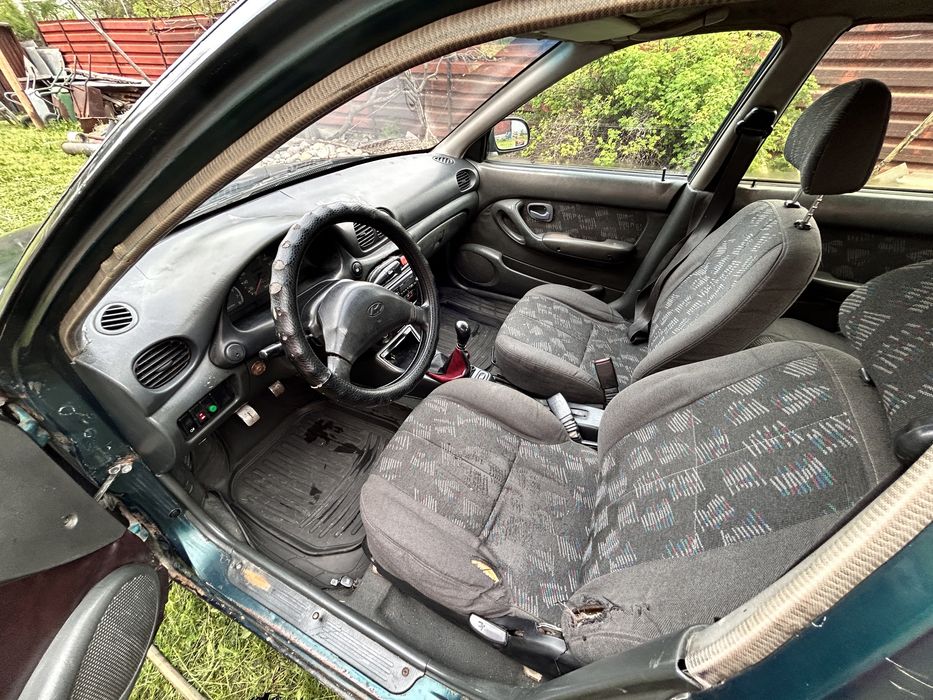 Hyundai Accent 1998 года