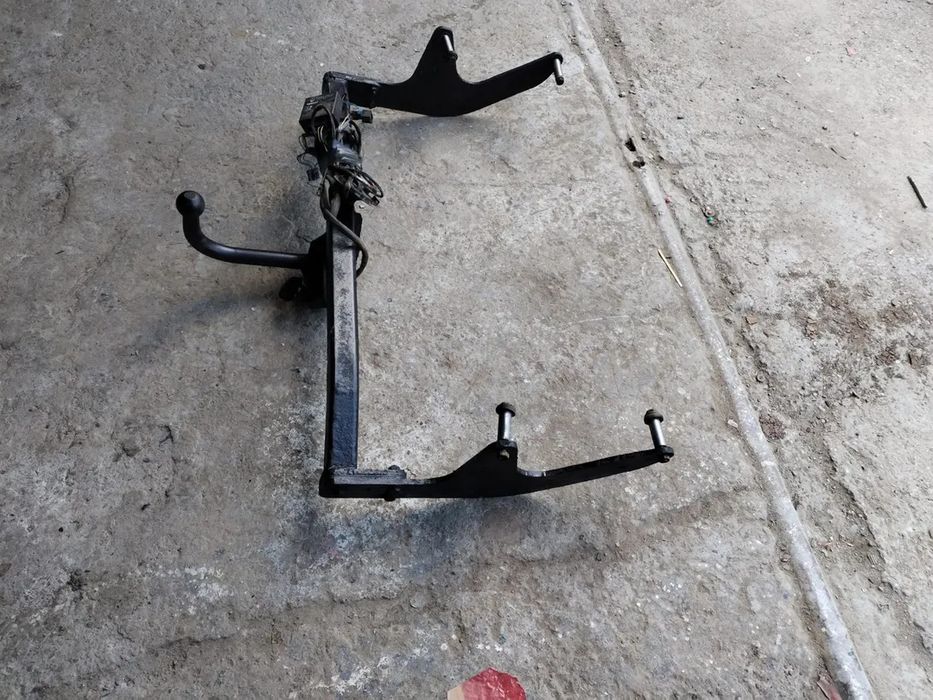 Vând cârlig dacia logan MCV faza 2