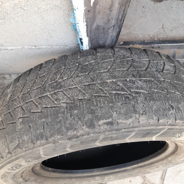 Тойота каринаға дөңгелек