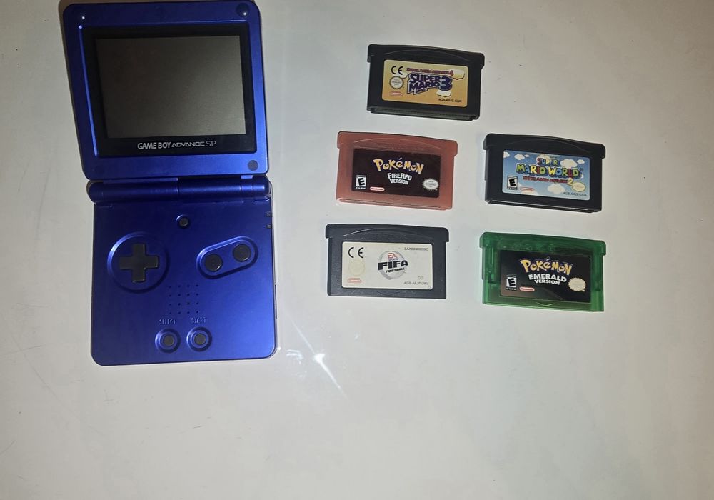 Gameboy advance sp+ 5 jocuri
