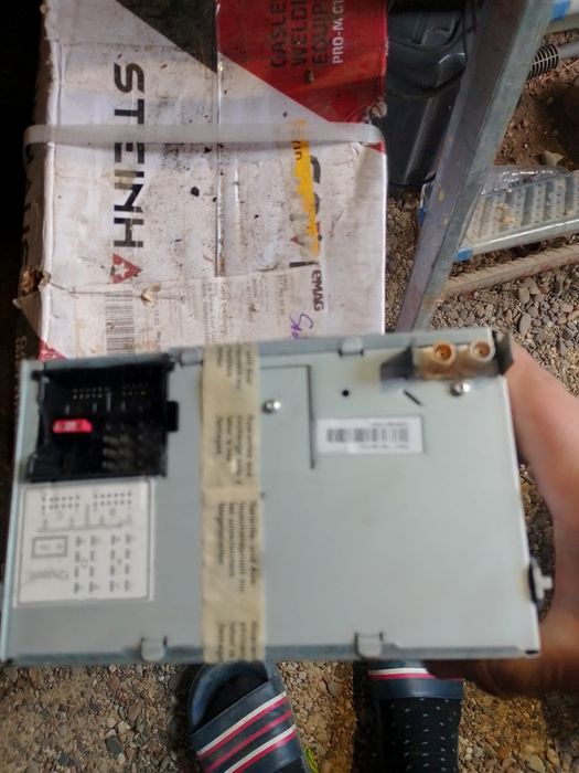 Radio cd mp3 vw original 2 din si un LG radio cd mp3