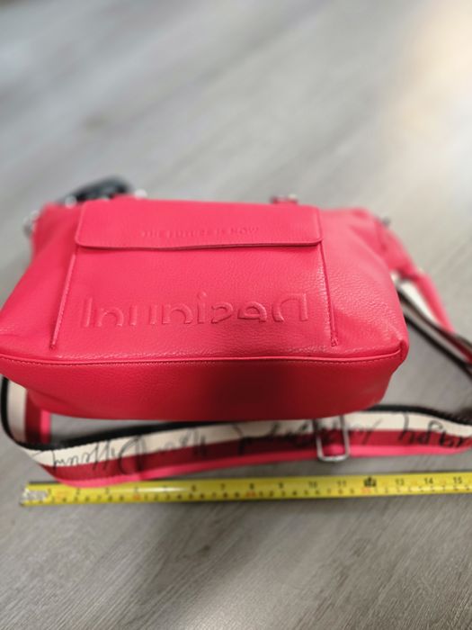 Чанта Desigual като нова