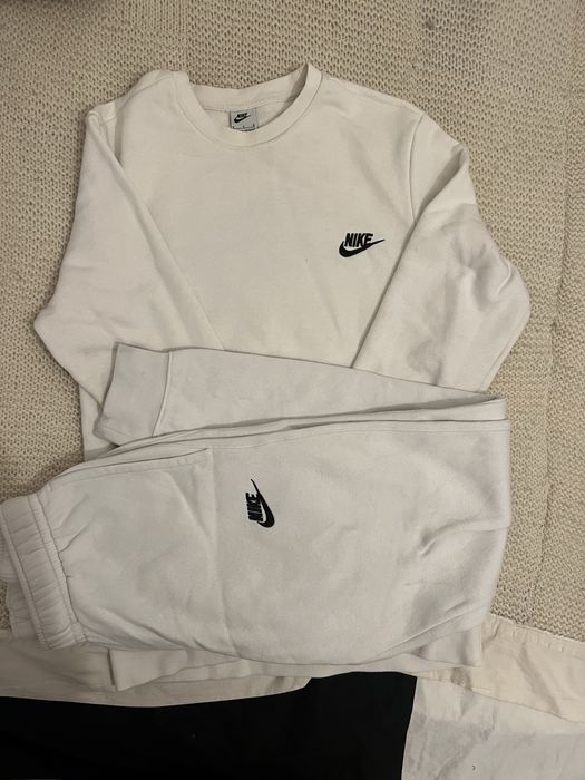 Спортни горнища и комплекти Nike