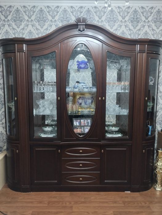 Стенка в зал в хорошем состояние