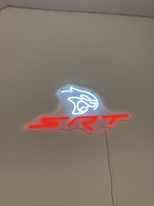 LED cu SRT hellcat