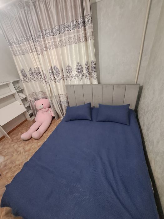 Кровать с матрасом