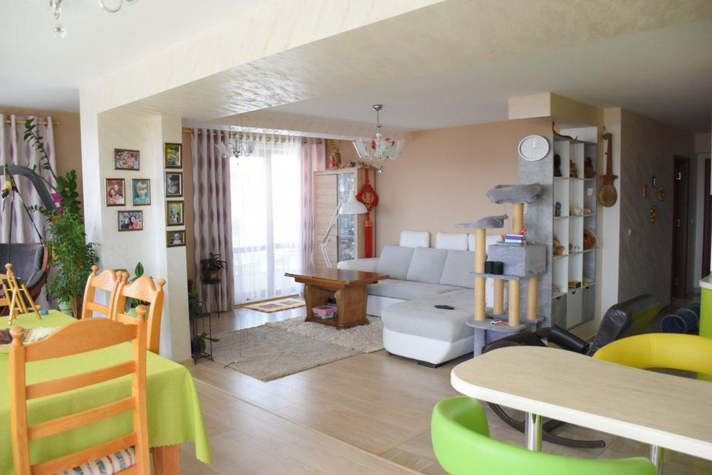 Продава се Четиристаен апартамент в Бургас, Сарафово - 168 кв.м за 1667 €/кв.м - Снимка #1