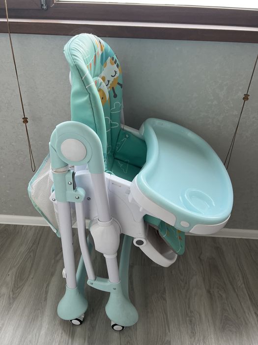 Детский столик для кормления