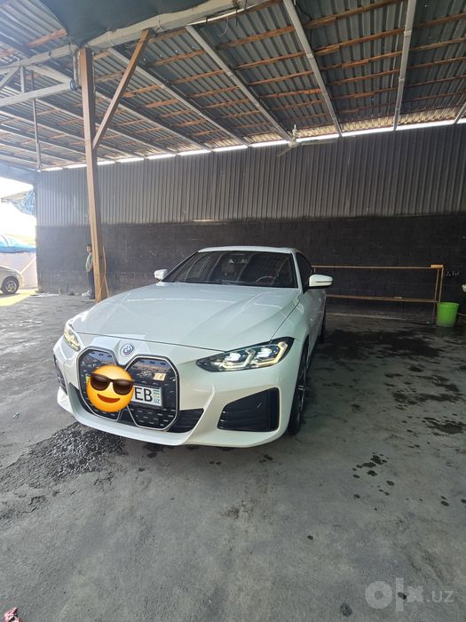 BMW i4 edrive 40 M paket