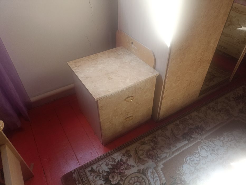 Спальный гарнитур