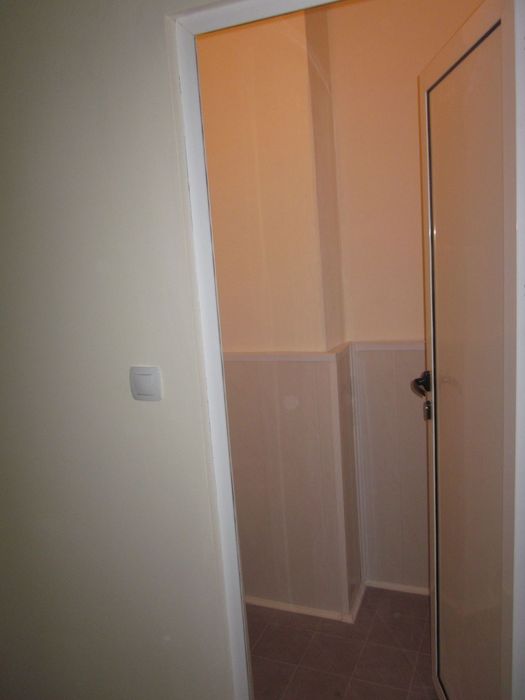 Дава се под наем Гараж / Паркомясто в Велинград - 40 кв.м за 229.5 € - Снимка #8