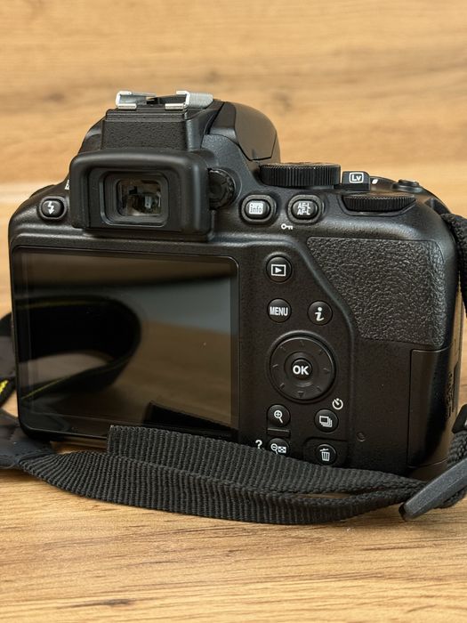 Nikon D3500 в отличном состоянии