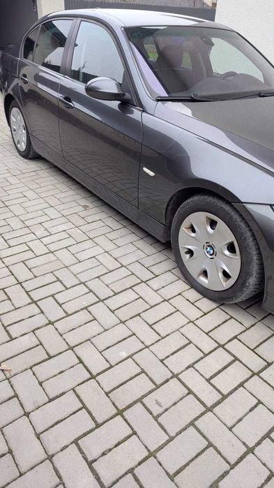 BMW Seria 3 (E90) – 320d