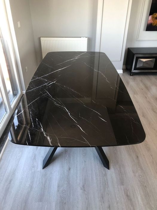 Столы из керамогранита