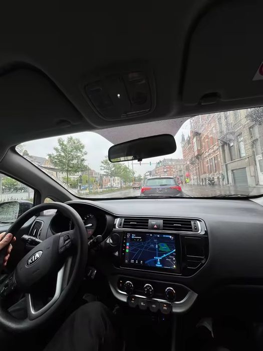 Navigatie dedicata Kia Rio / Android Auto si CarPlay