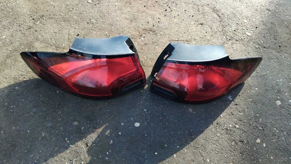 Stop stanga/dreapta Opel Astra j break