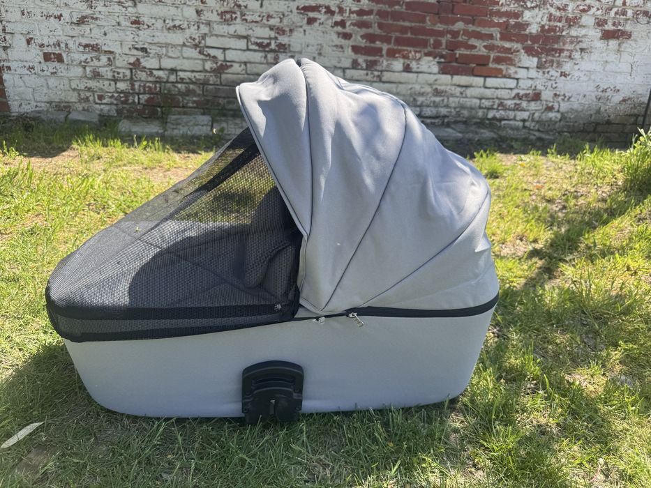 Бебешка комбинирана количка 2 в 1 KikkaBoo - Amani, Сива