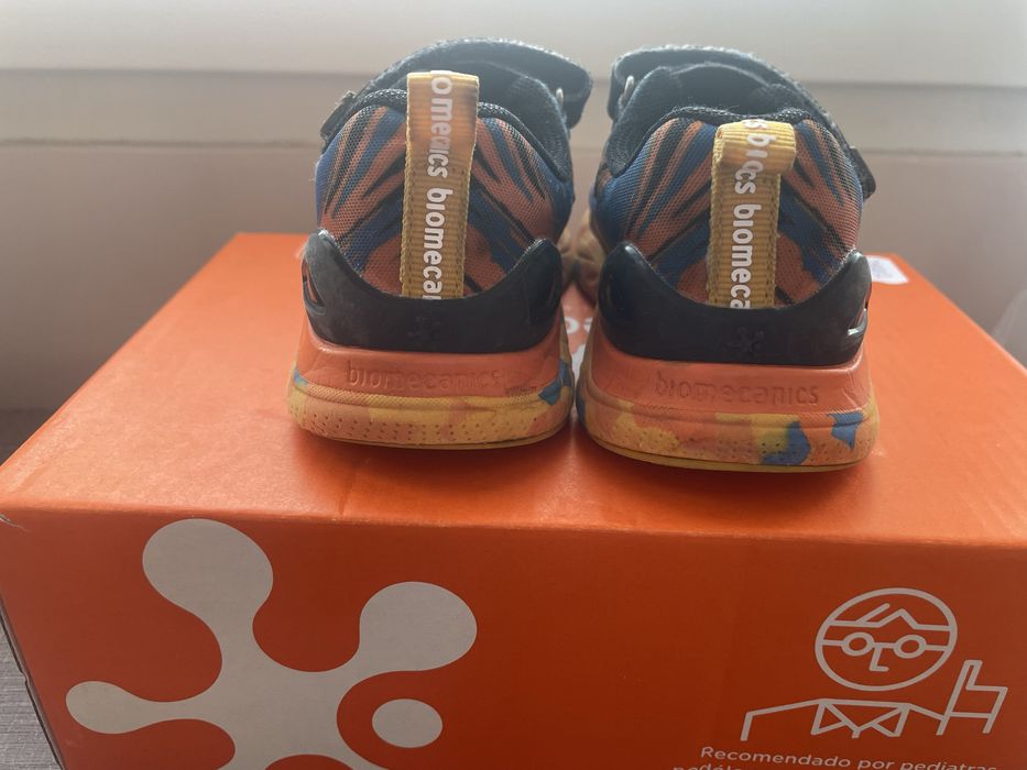 Маратонки Biomechanics 25 размер
