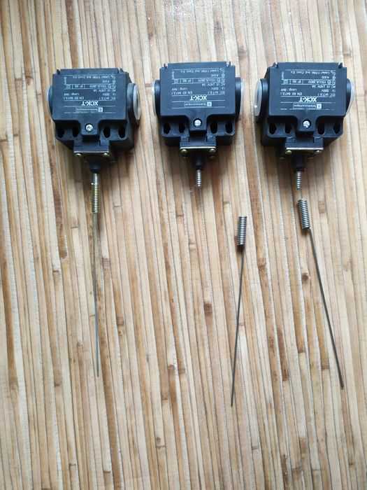 Датчик с пружинным контактом