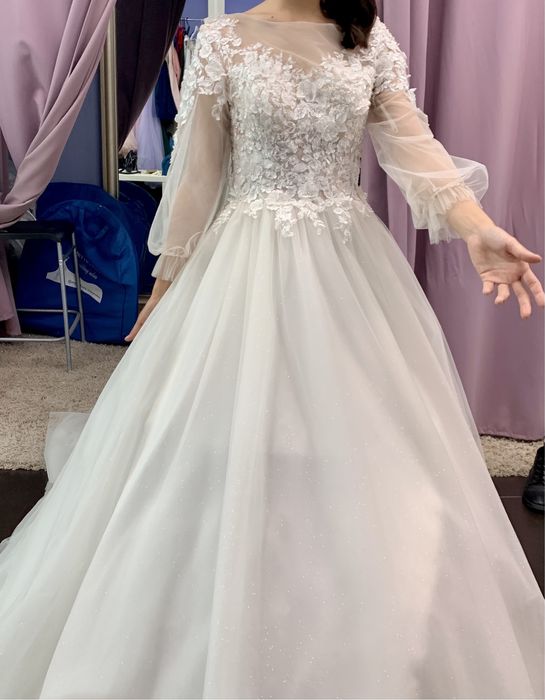 Свадебное платье