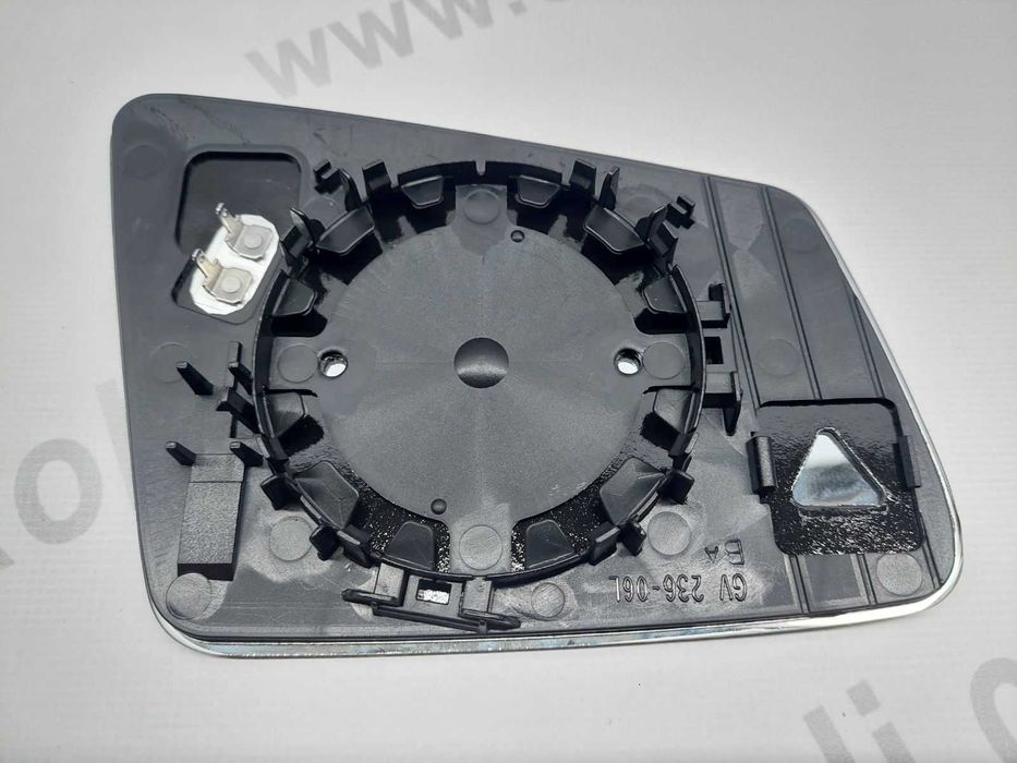 Стъкло за огледало Mercedes C-CLASS W204 /07-14/ S-CLASS W221 /05-13/ E-CLASS W212 /09-16/