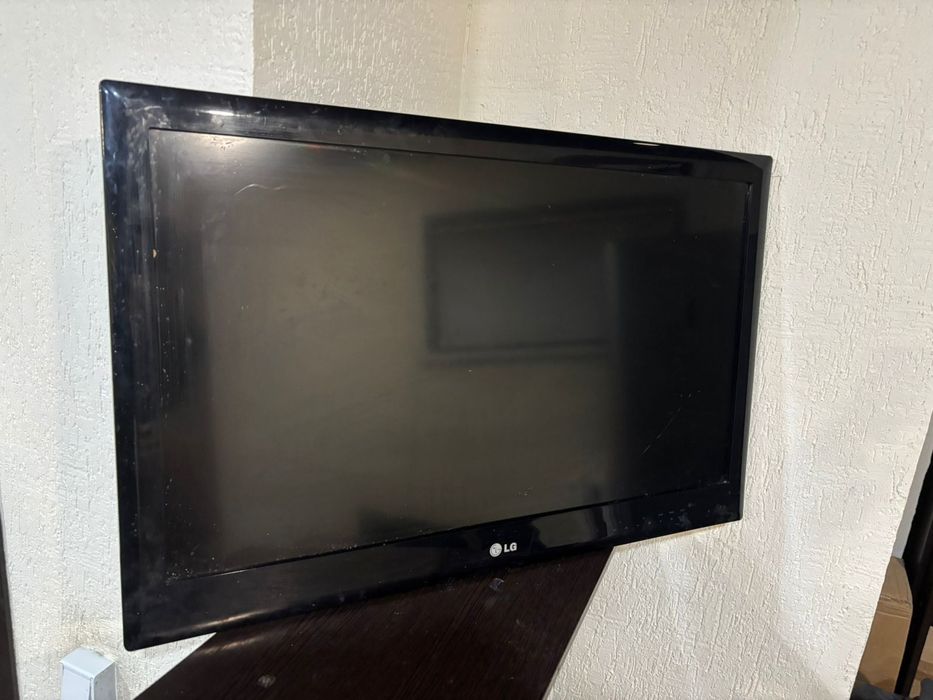 Продам телевизор Philips Samsung LG Sony hisense