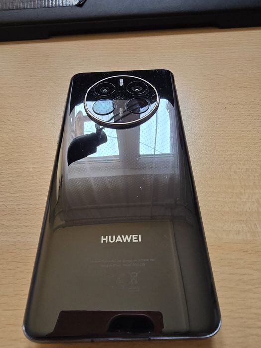 Vând Huawei mate 50 pro