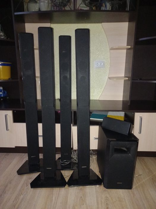 Продам колонки почти новые