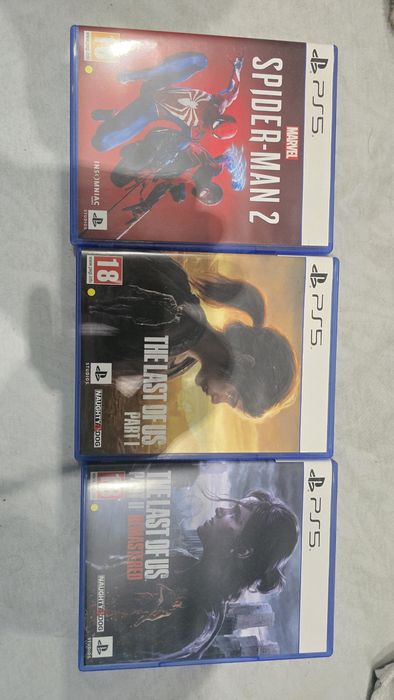 Чисто нов ps5 slim disc версията с 3 игри