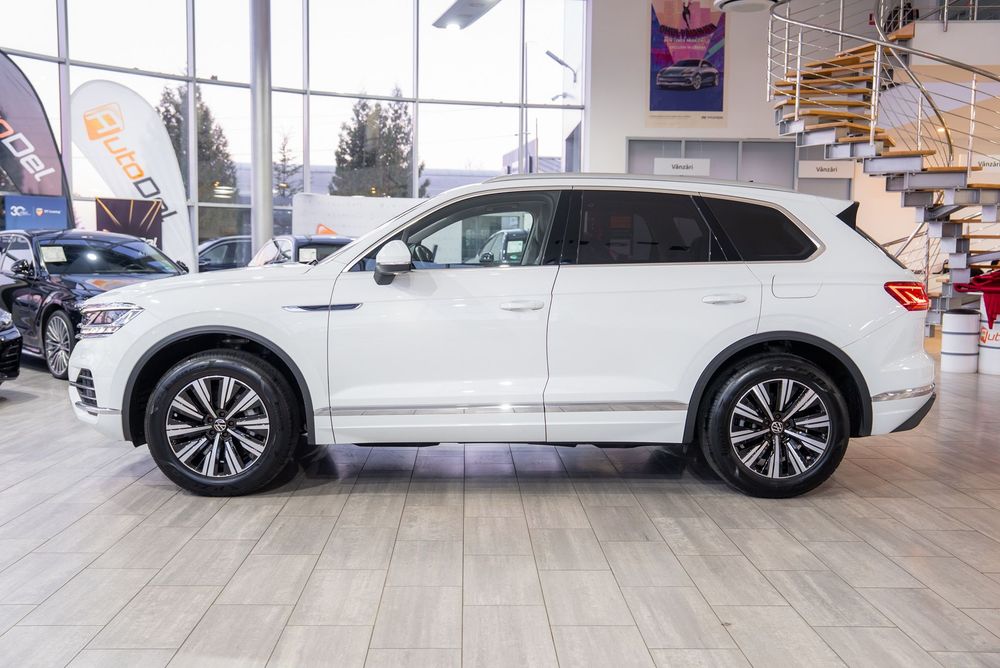 Volkswagen Touareg Touareg Elegance 4Motion 3.0 electric / TSI eHybrid / Acustic Extra