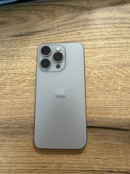 iPhone 15 Pro 256 GB - Natural Titanium
