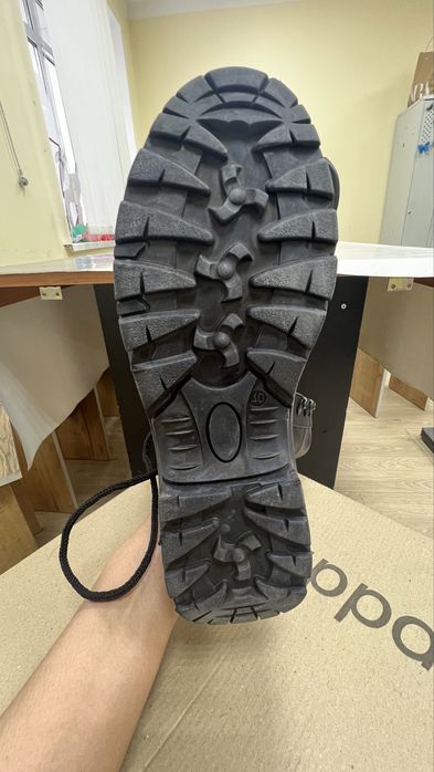 Продам берцы зимние!