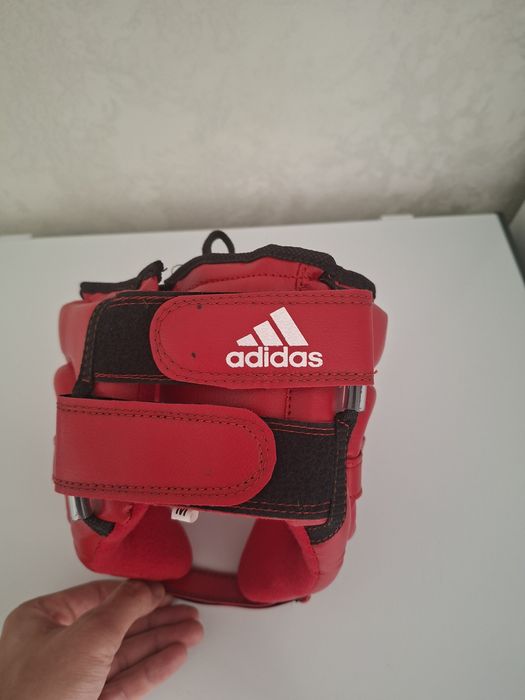Боксёрский шлем Adidas