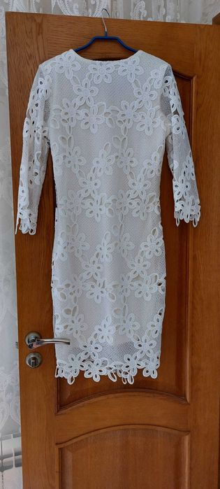 Платье нарядное, красивое