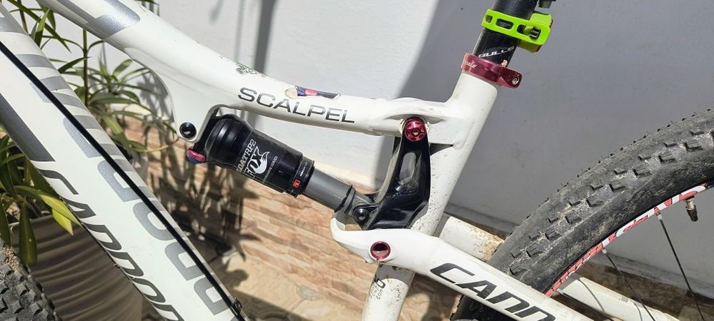 Vând Cannondale Scalpel 29 (FURCĂ DEFECTĂ)