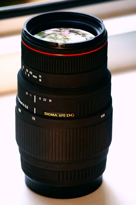 Sigma AF 70-300mm f/4-5.6 DG Macro