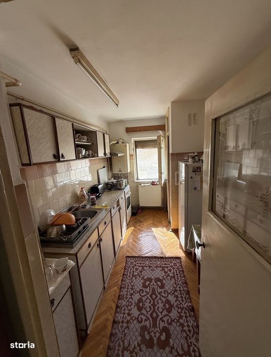 Apartament cu 3 camere, et. 2 din 4, Bul. Independentei , Micro 17