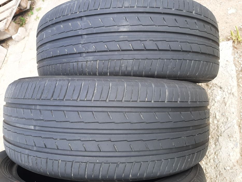 Продам шины 215/55/17 якогама