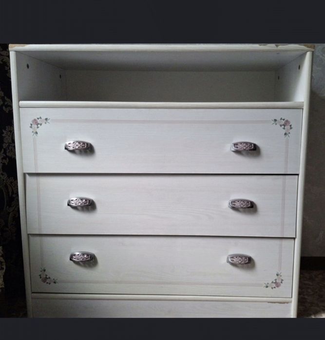 Продам Шкаф и Комод