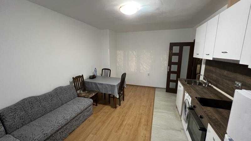 Дава се под наем Двустаен апартамент в Бургас, Изгрев - 65 кв.м за 433.5 € - Снимка #1